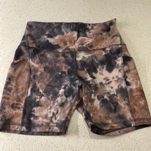 Align shorts with Pockets